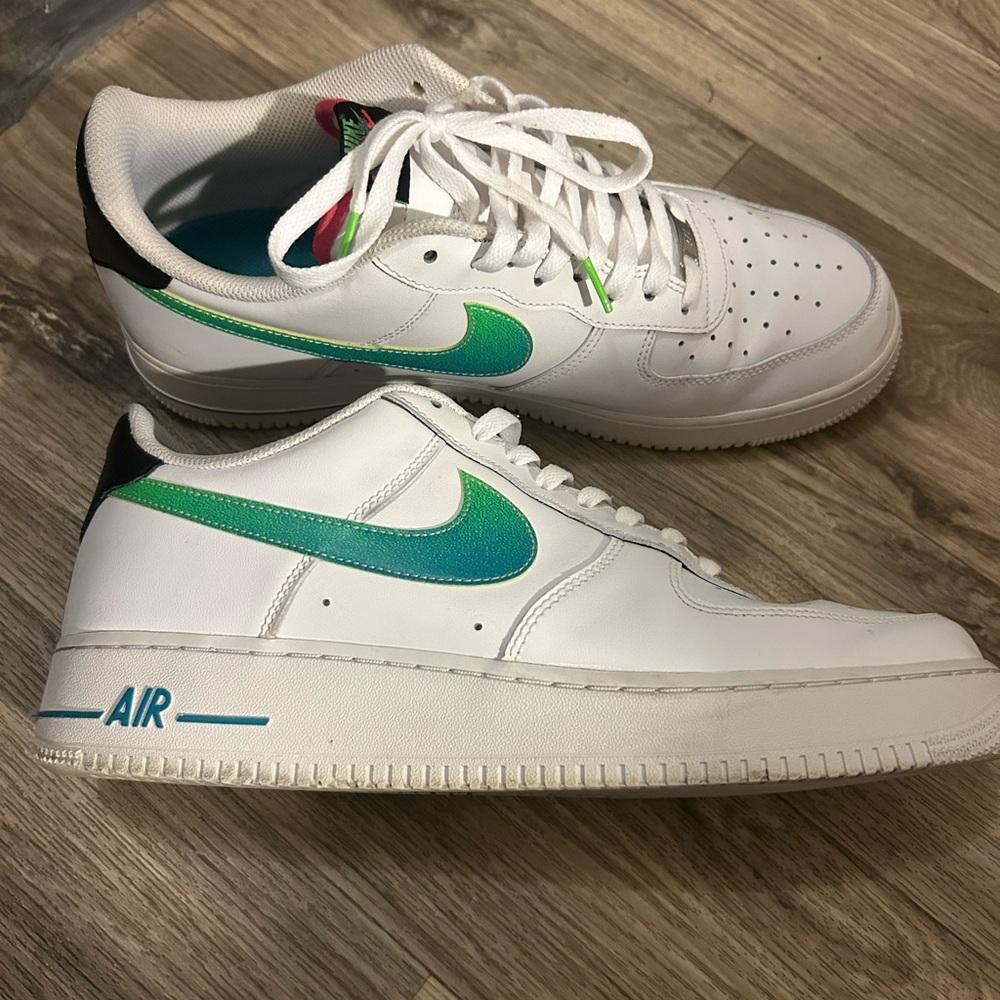 Nike White and Teal Sneakers